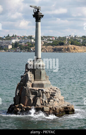 Denkmal für die VERSENKT Kriegsschiffe in Sewastopol, Krim, Ukraine Stockfoto