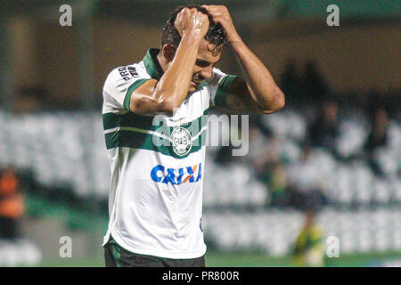 Curitiba, Brasilien. 29. September 2018. Guilherme Parede Coritiba player bedauert Chance bei einem Match gegen Avai am Couto Pereira Stadium für die brasilianische Meisterschaft B 2018 verloren. Foto: Gabriel Machado/AGIF AGIF/Alamy Credit: Live-Nachrichten Stockfoto