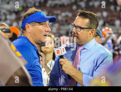 Starkville, MS, USA. 29 Sep, 2018. Florida Gators Haupttrainer, Dan Mullen, während die postgame Interview mit ESPN, bei Davis Wade Stadium in Starkville, MS. Florida besiegte Mississippi State, 13-6. Kevin Langley/CSM/Alamy leben Nachrichten Stockfoto