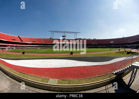 Blick auf das Fußballfeld in Morumbi oder Cicero Pompeu de Toledo Stadion, Sao Paulo, Brasilien Stockfoto