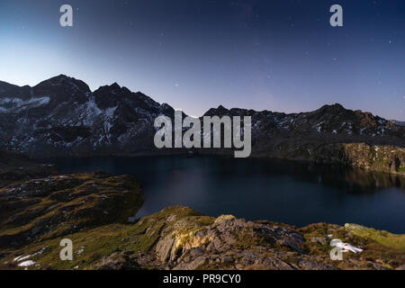 Mondlicht auf Wangenitzsee alpinen See. Schobergruppe. Nationalpark Hohe Tauern Nationalpark. Kärnten. Österreichischen Alpen. Stockfoto