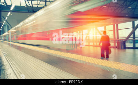 Modernen Flughafen mit blur Effekte. Double Exposure Stockfoto