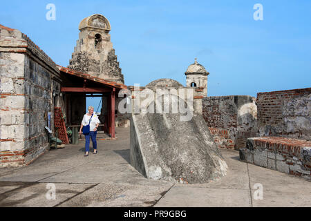 Südamerika, Kolumbien, Cartagena. Historische Castillo de San Felipe (Festung San Felipe), spanische Architektur, circa 1536. Glockenturm. Stockfoto