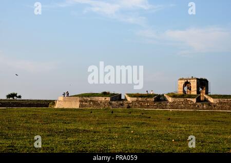 Teile der Mauer und Guard Haus in Jaffna Fort Sri Lanka Stockfoto