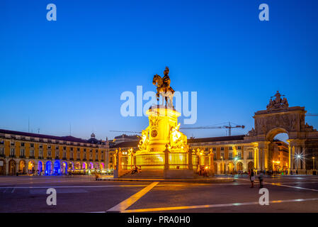 Nacht Blick auf Commerce Square in Lissabon, Portugal Stockfoto