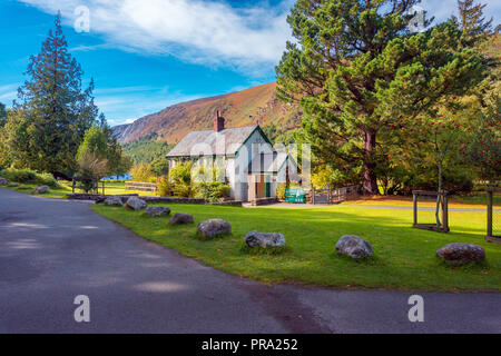 Morgen am Oberen See in Glendalough, Wicklow Mountains - Irland Stockfoto