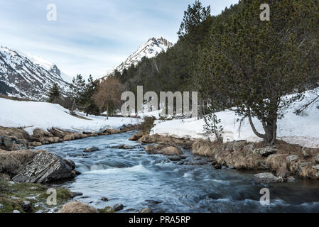 Schnee im Vall d Incles, Andorra Stockfoto