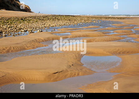 Ein Blick auf den Strand von Mustern auf der North Norfolk Coast im Osten Runton, Norfolk, England, Vereinigtes Königreich, Europa. Stockfoto
