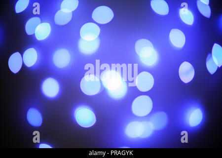 Blue Christmas Lights. Bokeh Overlay. Abstrakte urlaub Hintergrund. Neues Jahr defokussierten Nachtbeleuchtung. Stockfoto