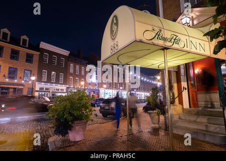 USA Maryland Baltimore Fells Point das Admiral Fell Inn Hotel Eingang bei Nacht Stockfoto