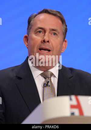 Birmingham, Großbritannien. 30 Sep, 2018. LIAM FOX MP STAATSSEKRETÄR FÜR INTERNATIONALEN HANDEL konservative Partei KONFERENZ 2018 das ICC, BIRMINGHAM, ENGLAND, 30. September 2018 sterben 18511 Adressen der konservativen Partei KONFERENZ 2018 IM ICC, BIRMINGHAM, ENGLAND Credit: Allstar Bildarchiv/Alamy leben Nachrichten Stockfoto