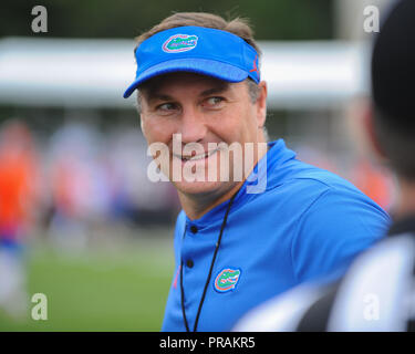 Starkville, MS, USA. 29 Sep, 2018. Florida Gators Haupttrainer, Dan Mullen, vor der NCAA Football Aktion bei Davis Wade Stadium in Starkville, MS. Florida besiegte Mississippi State, 13-6. Kevin Langley/CSM/Alamy leben Nachrichten Stockfoto