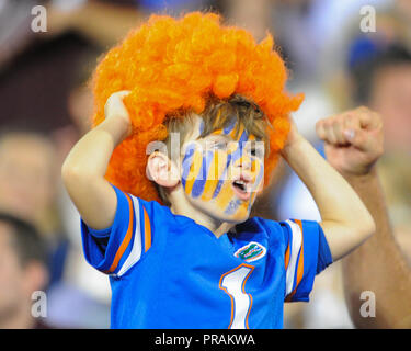 Starkville, MS, USA. 29 Sep, 2018. Eine junge Florida Gators Ventilator, während der NCAA Football Aktion bei Davis Wade Stadium in Starkville, MS. Florida besiegte Mississippi State, 13-6. Kevin Langley/CSM/Alamy leben Nachrichten Stockfoto