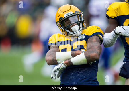 Green Bay, WI, USA. 30 Sep, 2018. Green Bay Packers cornerback Jaire Alexander #23 feiert nach dem Abfangen Pass während der NFL Football Spiel zwischen den Buffalo Bills und den Green Bay Packers in Lambeau Field in Green Bay, WI. John Fisher/CSM/Alamy leben Nachrichten Stockfoto