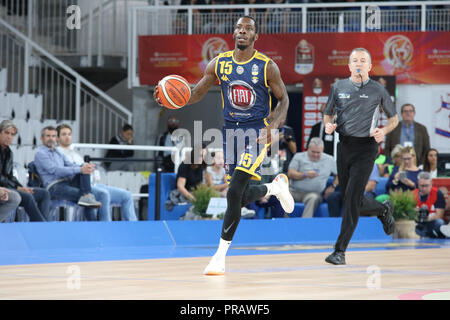 Brescia, Italien. 30. September 2018. Tyshawn Taylor (auxilium Torino) während des Finales der Lba Supercoppa 2018 Auxilium Fiat Torino-Armani Exchange Olimpia Milano. Walter Bertagnoli/Alamy leben Nachrichten Stockfoto