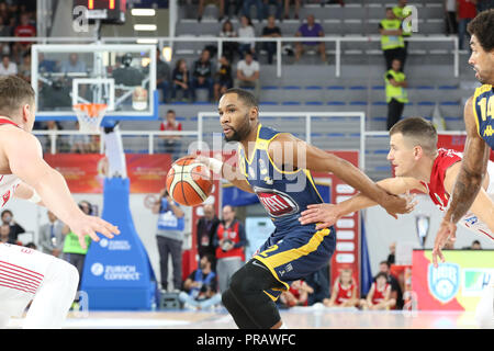 Brescia, Italien. 30. September 2018. Tekele Baumwolle (auxilium Torino) während des Finales der Lba Supercoppa 2018 Auxilium Fiat Torino-Armani Exchange Olimpia Milano. Walter Bertagnoli/Alamy leben Nachrichten Stockfoto