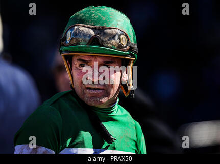 Arcadia, CA, USA. 29 Sep, 2018. 29. September 2018: Kent Desormeaux nach dem Amerikanischen Pharao Stangen auf Brüter-schale Vorschau Tag in Santa Anita Park am 29. September 2018 in Arcadia, Kalifornien. Evers/ESW/CSM/Alamy leben Nachrichten Stockfoto