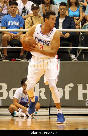 Honolulu, Hawaii. September 30, 2018 - LA Clippers vorwärts Danilo Gallinari #8 während einer Ausstellung Spiel zwischen den LA Clippers und der Sydney Könige der NBL in der Stan Polizeichef-Mitte auf dem Campus der Universität von Hawaii in Manoa in Honolulu, HI Michael Sullivan/CSM Credit: Cal Sport Media/Alamy leben Nachrichten Stockfoto