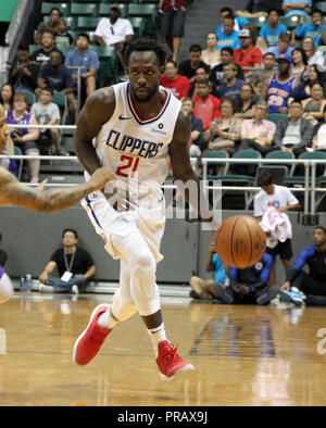 Honolulu, Hawaii. September 30, 2018 - LA Clippers guard Patrick Beverley Nr. 21 während einer Ausstellung Spiel zwischen den LA Clippers und der Sydney Könige der NBL in der Stan Polizeichef-Mitte auf dem Campus der Universität von Hawaii in Manoa in Honolulu, HI Michael Sullivan/CSM Credit: Cal Sport Media/Alamy leben Nachrichten Stockfoto