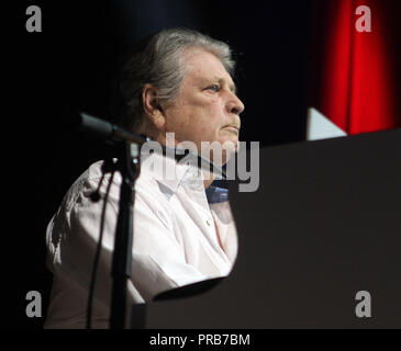 Brian Wilson von den Beach Boys perfoms in Concert auf ihrer Tour zum 50-jährigen Jubiläum in Hollywood, FL am 4. Mai 2012. Stockfoto