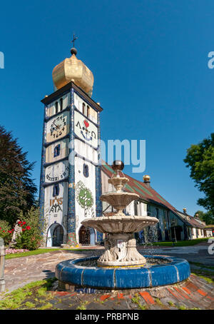 St. Barbara-Kirche (Kirche der Heiligen Barbara) von Hundertwasser in Bärnbach, Steiermark, Österreich Stockfoto