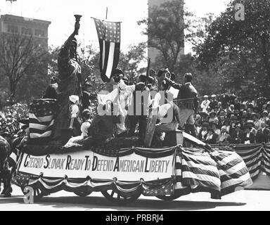 Zeremonien - Tag der Unabhängigkeit, 1918 - Independence Day Parade, New York City. Tschechoslowakischen float Stockfoto