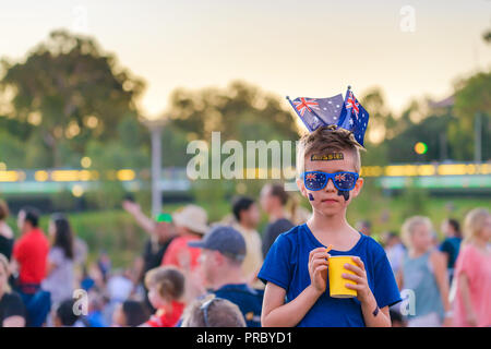 Cute australische junge mit Flag Tattoos auf seinem Gesicht auf Australia Day Feier in Adelaide Stockfoto