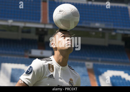 Mariano Diaz Mejia angekündigt als Spieler bei Real Madrid Santiago Bernabeu in Madrid, Spanien. Mit: Mariano Diaz Mejia Wo: Madrid, Spanien Wann: 31 Aug 2018 Quelle: Oscar Gonzalez/WENN.com Stockfoto