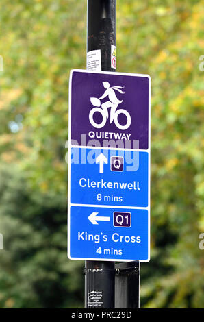 Quietway Radweg in Bloomsbury. London, England, UK. Stockfoto