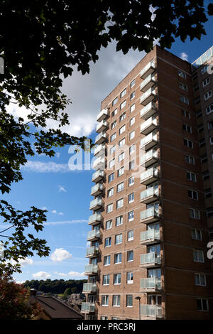 Hochhaus Mehrfamilienhaus, Sowerby Bridge, West Yorkshire Stockfoto