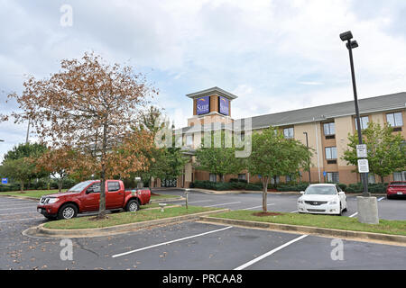 Sleep Inn and Suites vorne außen Eingang mit Markenzeichen und Logo in Montgomery Alabama, USA. Stockfoto