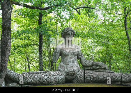 Bei Bomarzo - Italien - Auf Semptember 2009 - heiligen Hain, auch als Park der Monster bekannt, die grotesken Skulpturen in manieristic Stil besiedelten Ein Stockfoto