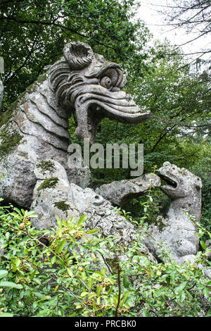 Bei Bomarzo - Italien - Auf Semptember 2009 - heiligen Hain, auch als Park der Monster bekannt, die grotesken Skulpturen in manieristic Stil besiedelten Ein Stockfoto