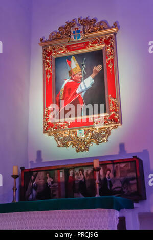 Schrein zu Papst Johannes Paul II. in der Bazylika Mariacka Wniebowzeicia (Basilika St. Maria der Himmelfahrt) Stockfoto