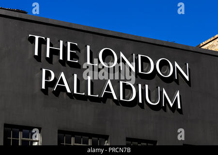 Zeichen der London Palladium Theater in London, Großbritannien Stockfoto