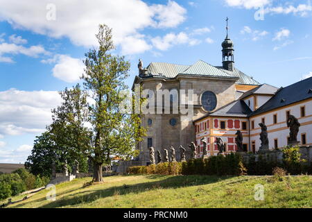 Die Allegorien der Tugenden und Laster Statuen von Matyas Braun an Kuks, Hradec Kralove Region, Bezirk Trutnov, Tschechien, sonnigen Herbsttag Stockfoto