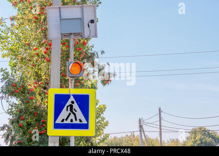 Ampel auf der Fußgängerampel, verbot die rote STOP-Signal Stockfoto