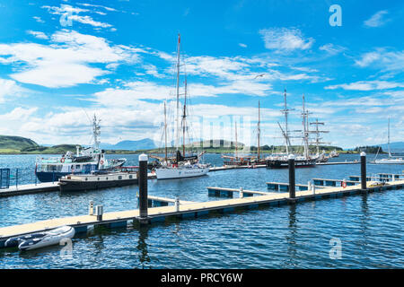 Oban Bay Moorings, Boote, Marina, Argyll und Bute, Schottland Großbritannien Stockfoto