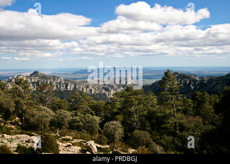 Mas de Barberans. Els Ports Naturpark; Montsia Region, Provinz Tarragona, Katalonien, Spanien. Stockfoto