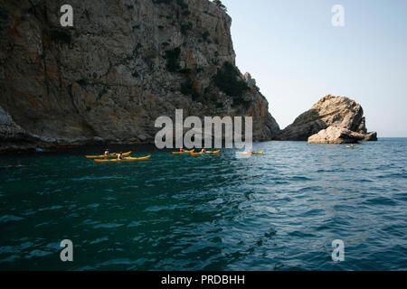 Kajak en la Costa Brava. L Estartit. Girona. Catalunya. Spanien Stockfoto