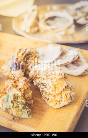 Rohe Austern Muscheln Stockfoto