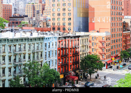 New York City, USA - Juni 7, 2017: Luftaufnahme der 1. Avenue in New York City Stockfoto