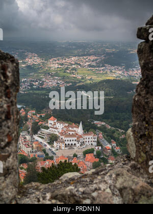 Sintra Village von der maurischen Burg gesehen Stockfoto