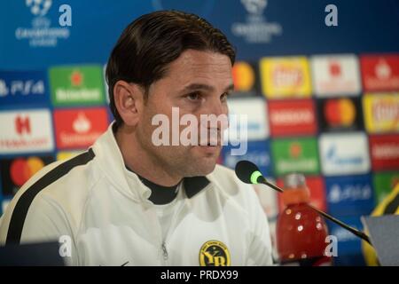 Turin, Italien. 1. Okt 2018. Der Head Coach der jungen Jungen Gerardo Seoane während der Pressekonferenz vor dem UEFA Champions League zwischen Juventus Turin und Jungen im Stadion von Juventus Turin, Turin, Italien am 1. Oktober 2018. Foto von Alberto in Castelgandolfo. Nur die redaktionelle Nutzung, eine Lizenz für die gewerbliche Nutzung erforderlich. Keine Verwendung in Wetten, Spiele oder einer einzelnen Verein/Liga/player Publikationen. Credit: UK Sport Pics Ltd/Alamy leben Nachrichten Stockfoto