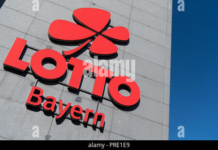 München, Bayern. 12 Sep, 2018. Das Logo und der Schriftzug "Lotto Bayern" bei der Firma Bau der Lotto zentrale gesehen werden kann. Credit: Sven Hoppe/dpa/Alamy leben Nachrichten Stockfoto