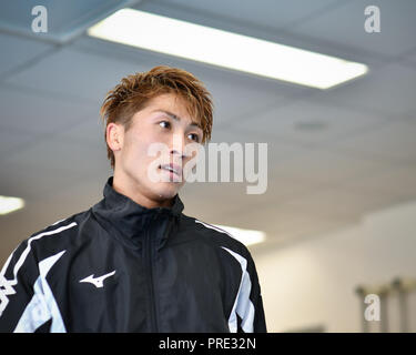 Yokohama, Kanagawa, Japan. 28 Sep, 2018. Naoya Inoue Boxen: Naoya Inoue von Japan reagiert während eines Media Training zu Ohashi Boxing Gym in Yokohama, Kanagawa, Japan. Credit: Hiroaki Yamaguchi/LBA/Alamy leben Nachrichten Stockfoto