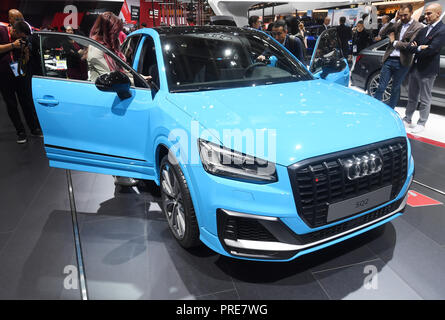 Paris, Frankreich. Okt, 2018 02. Der Audi SQ2 wird auf dem Automobilsalon Paris im 1. Drücken Sie Tag vorgelegt werden. Vom 02.10. bis 03.10.2018 die Presse tagen wird auf der Paris Motor Show. Dann wird es für das Publikum geöffnet von 04.10. bis 14. Oktober. Credit: Uli Deck / dpa/Alamy leben Nachrichten Stockfoto