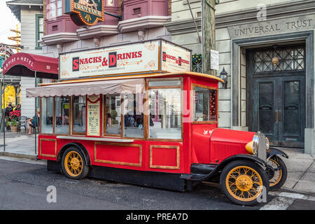 ORLANDO, Florida, USA - Dezember, 2017: Imbiss und Getränke, Oldtimer in den Universal Studios Florida Stockfoto
