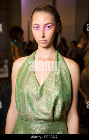 London, UK, 16. September 2018, Backstage in der Kolchagov Barba zeigen mich an Strand Hotel, London Fashion Week SS/19. Mariusz Goslicki/Alamy Stockfoto