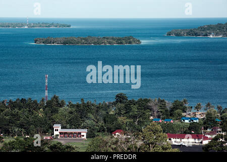 Malerischer Blick auf Manokwari Hafen, West Papua, Indonesien Stockfoto